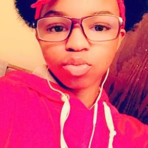 Meet your Posher, Lailoni